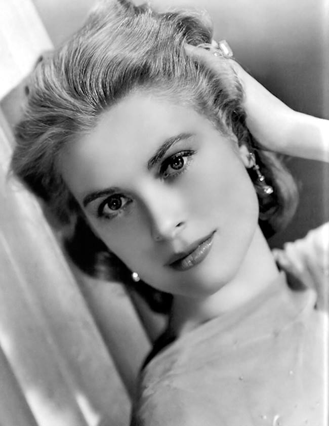 most-beautiful-women-before-color-photos-grace-kelly.jpg?w=490&h=634